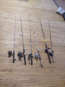lot 65 image: 6 Fishing Rods and Reels