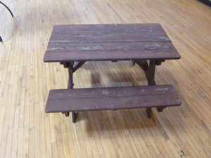 lot 103 image: Childs Picnic Table