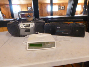 lot 140 image: 2 Boom Boxes and Carbon Monoxide Clock Radio