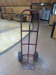 lot 150 image: 2 Wheel Dolly