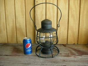 lot 5 image: Antique Armspear M&St.L R.R. Signal Lantern