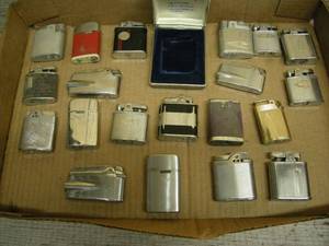 lot 47 image: 20 Vintage Pocket Lighters