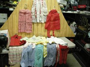 lot 93 image: Vintage Aprons