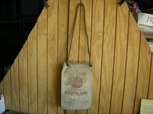 lot 172 image: Vintage Hirsch Weis Self-Cooling Waterbag