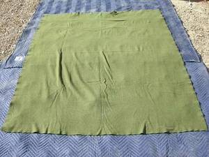 lot 177 image: Vintage Green Military Wool Blanket