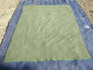 lot 179 image: Vintage Green Military Wool Blanket
