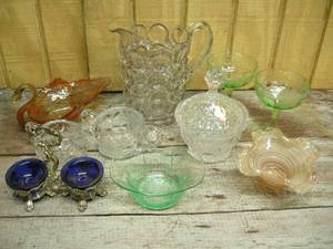 lot 259 image: Group Collector Glass