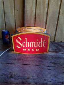 lot 24 image: Vintage Schmidt Beer 2-Sided Light-Up Sign