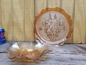 lot 238 image: Carnival Glass Bowl and Cake Plate