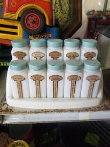 lot 52 image: Vintage Griffiths Purified Spice Bottle-Rack Set