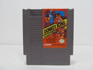 lot 6 image: Donkey Kong Classics -&nbspNintendo NES