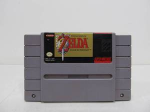 lot 15 image: Zelda a Link To The Past - Super Nintendo