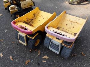 lot 41 image: 2-Tonka Trucks