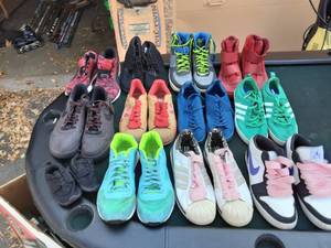 lot 60 image: 11 Pair Of Mens Shoes, 1 Pr. Baby Shoes