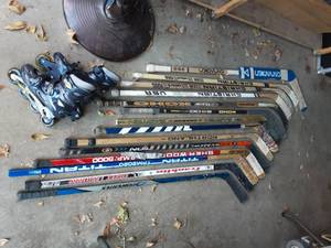 lot 61 image: 14 Assorted Hockey Sticks, RH., LH. & Golie