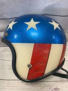 lot 15 image: Vintage Retro Easy Rider Captain America Motorcycle Helmet