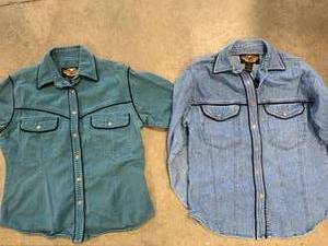 lot 18 image: Harley Davidson Long Sleeve Shirts Size S & M