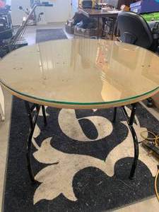 lot 32 image: Glass Top Folding Leg Table 36 Diameter