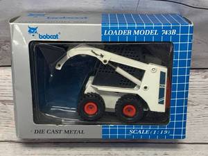 lot 86 image: Bobcat 743B Diecast Skidsteer (sold for $34 on Ebay)