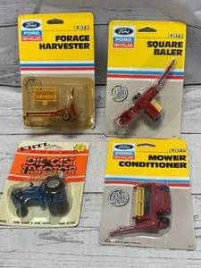 lot 94 image: Lot of Vintage Ertl Die Cast Toys