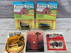 lot 95 image: Lot of Vintage Farm Toys