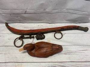 lot 114 image: Vintage Horse Hames & Hand Crafted Wood Mallard
