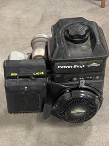 lot 125 image: Briggs & Stratton Motor (would be great for a mini bike)