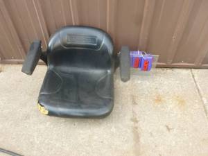lot 5 image: Craftsman tractor seat. Used condition. As shown.