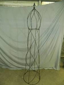 lot 31 image: New Metal Garden Art  Vine Trellis Large