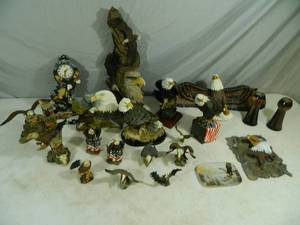 lot 42 image: Eagle Decor Collection