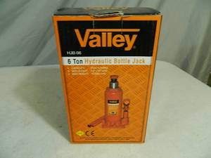 lot 61 image: New 6 Ton Hydraulic Bottle Jack