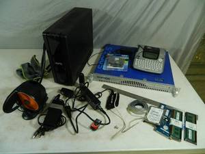 lot 64 image: Assorted Electronics