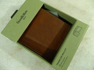 lot 75 image: New Wallet