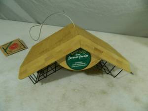 lot 85 image: New Bamboo Suet Bird Feeder