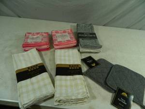lot 95 image: 23 New Kitchen Towels and Pot Holders