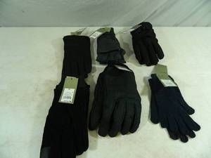 lot 96 image: 6 New Pair of Gloves