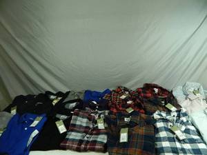lot 102 image: 21 New Mens Shirts