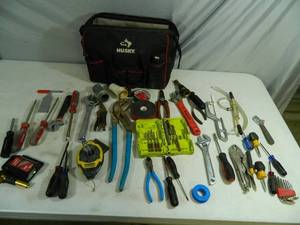 lot 122 image: Assorted Hand Tools and Bag