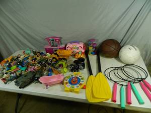 lot 147 image: Assorted Toys, Action Figures, Sporting Goods