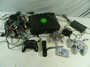 lot 155 image: Xbox and N64 Video Game Accessories