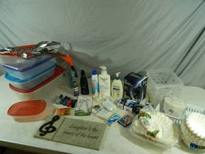 lot 156 image: Health and Beauty Items, Kitchen Items