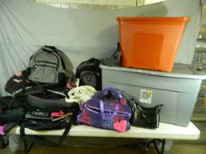 lot 159 image: Totes, Backpacks, Purses, Bags