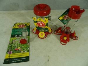 lot 171 image: 3 New Hummingbird Feeders