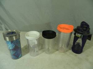 lot 176 image: 5 New Tumblers Shaker Bottle