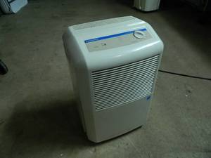 lot 15A image: Fedders Dehumidifier
