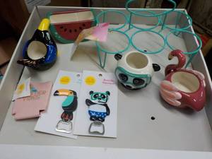 lot 17 image: Drink Caddy, Planters, Bottle Opene...