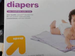 lot 22 image: Up and Up Case of 112 Size 2 Diaper...