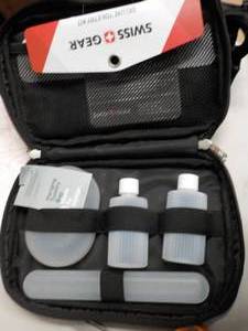 lot 28 image: Swiss Gear Deluxe Toilet Traveling ...