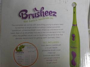 lot 88 image: Brusheez Kids Electric Toothbrush S...