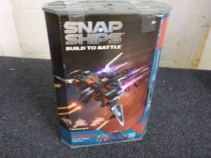 lot 105 image: Snap Ships Build to Battle...